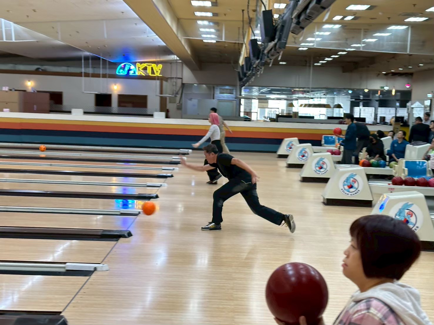 2025.11.21 保齡球大賽Team Building